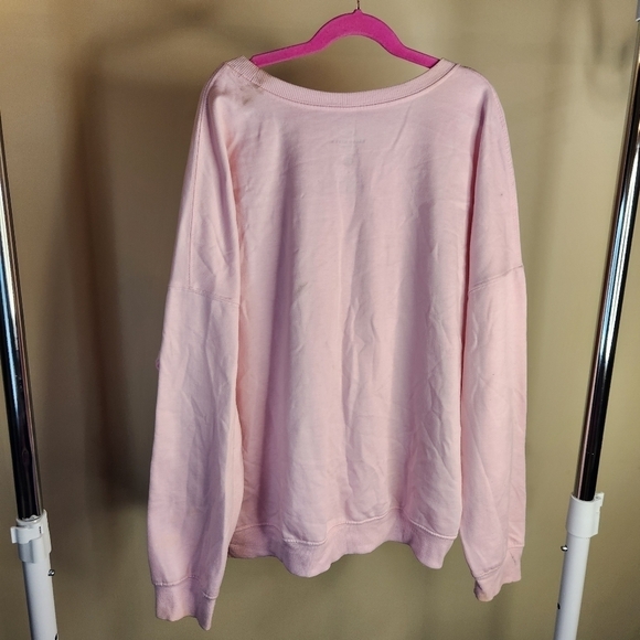 Hello Kitty Sweater Size Large - Picture 7 of 7